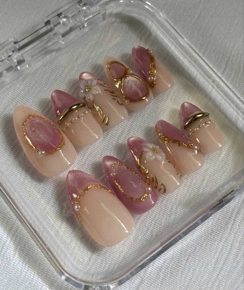 Elegant Pink &amp; Gold Press-On Nails
