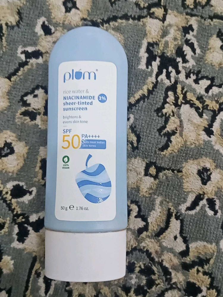 Plum Rice Water &amp; Niacinamide Sunscreen SPF 50
