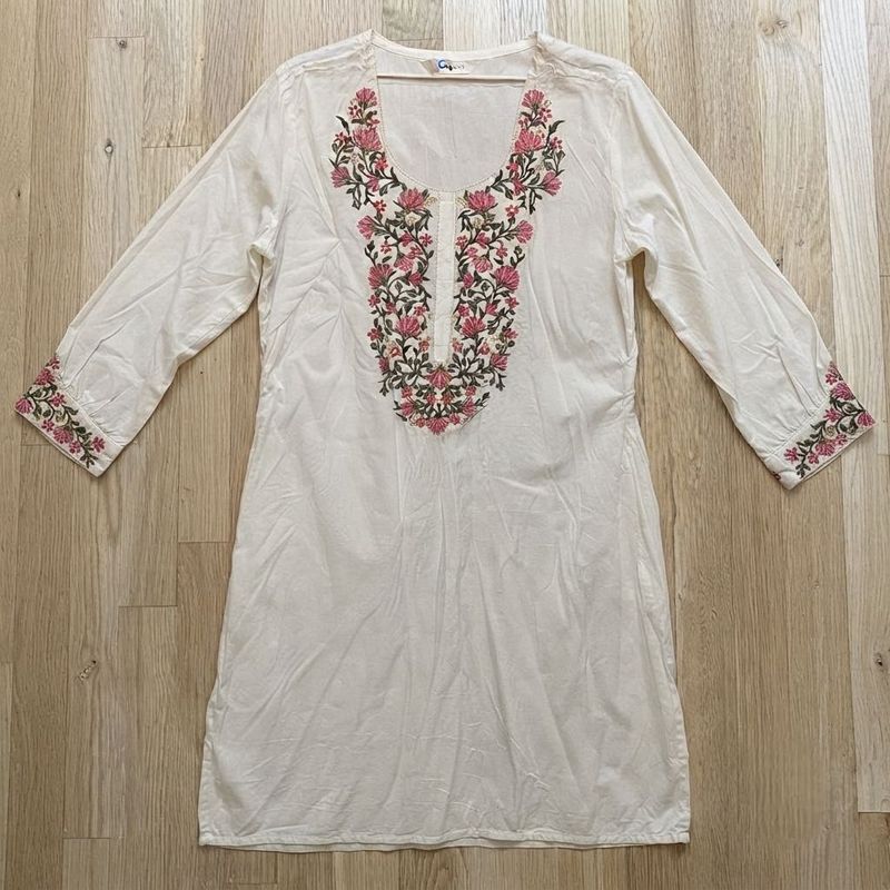 Embroidered White Kurta
