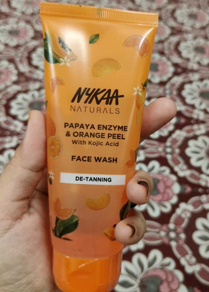 Nykaa Naturals Face Wash