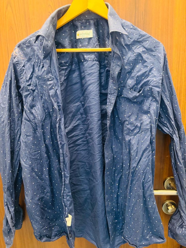 Men's Blue Dotted Casual Shirt