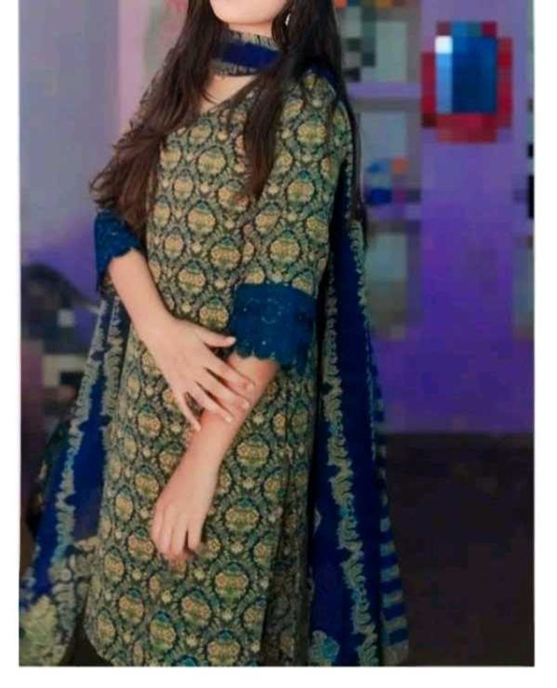 Elegant Printed Kurta , trouser with Dupatta Set