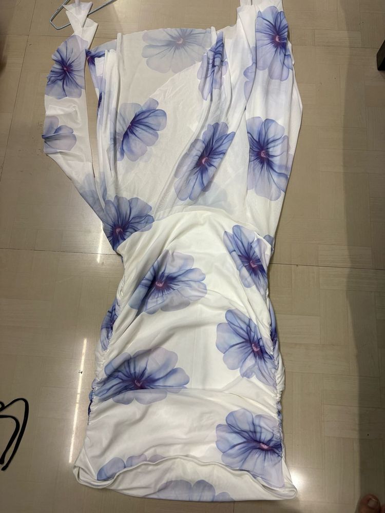 Chic Floral Ruched Mini Dress