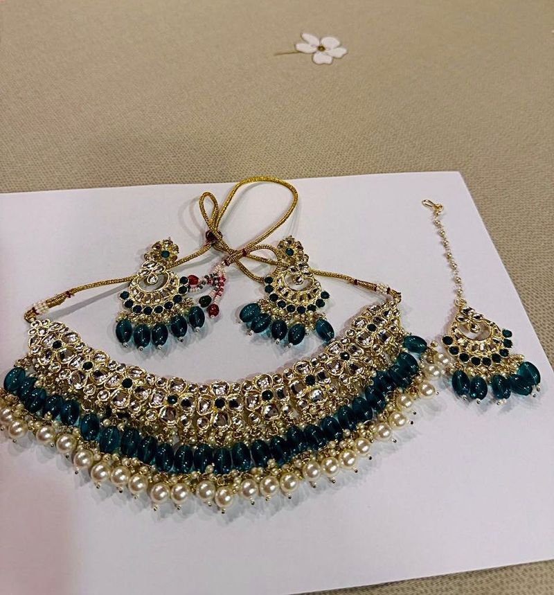 Set of 3- Heavy Emerald Choker Necklace