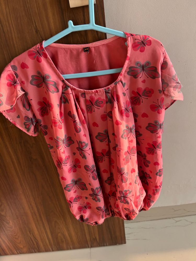 Cute butterfly print top
