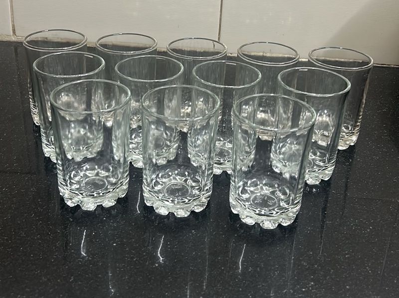 New- Set of 12 🥂 Clear Glass Tumblers
