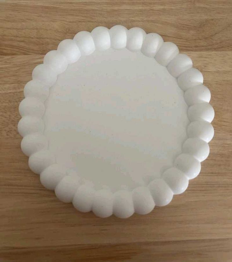 White Showpiece Plate