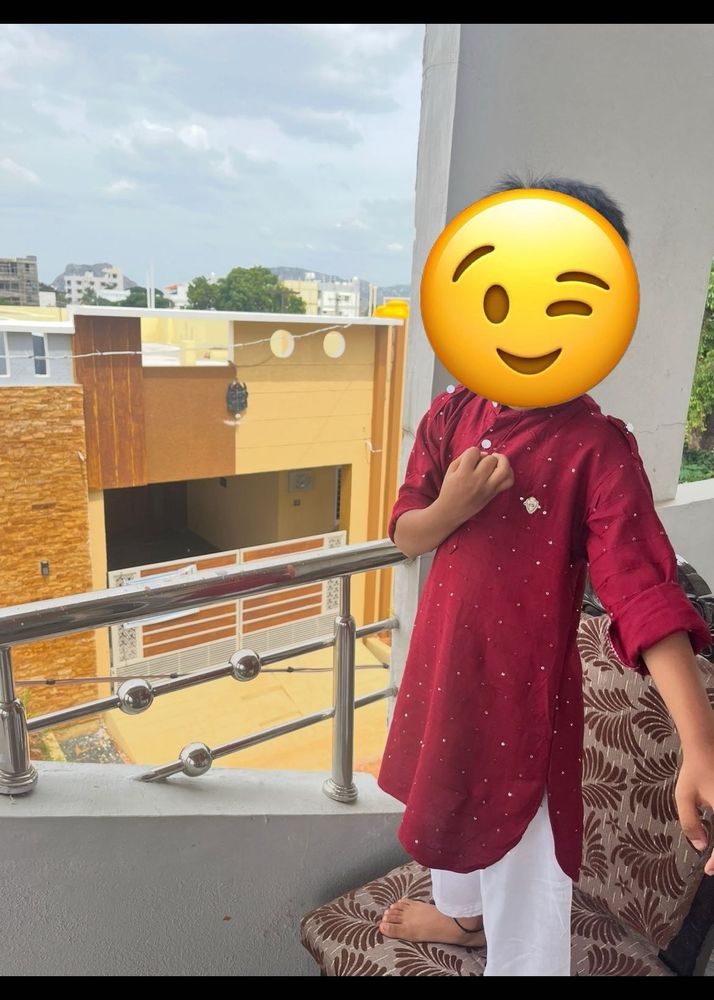Maroon Kurta with Embellishments