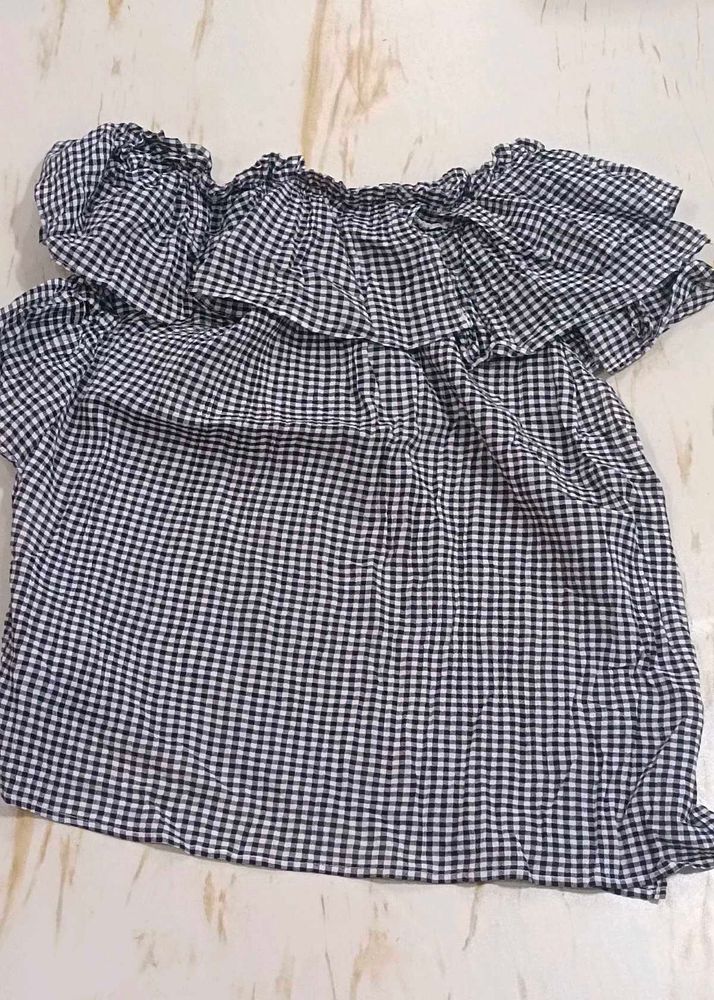Gingham Off-Shoulder Ruffle Top