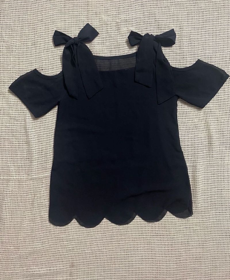 Chic Black Cold Shoulder Top with Bow Accents
