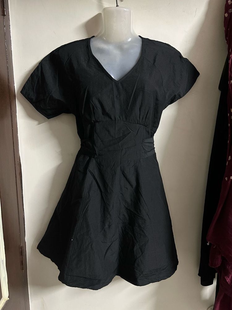 Chic Black V-Neck A-Line Dress