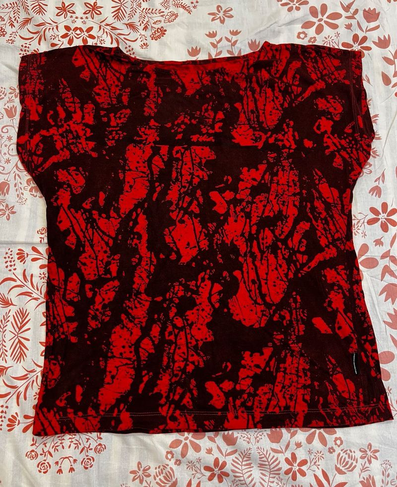 Vibrant Red &amp; Black Abstract Print Top