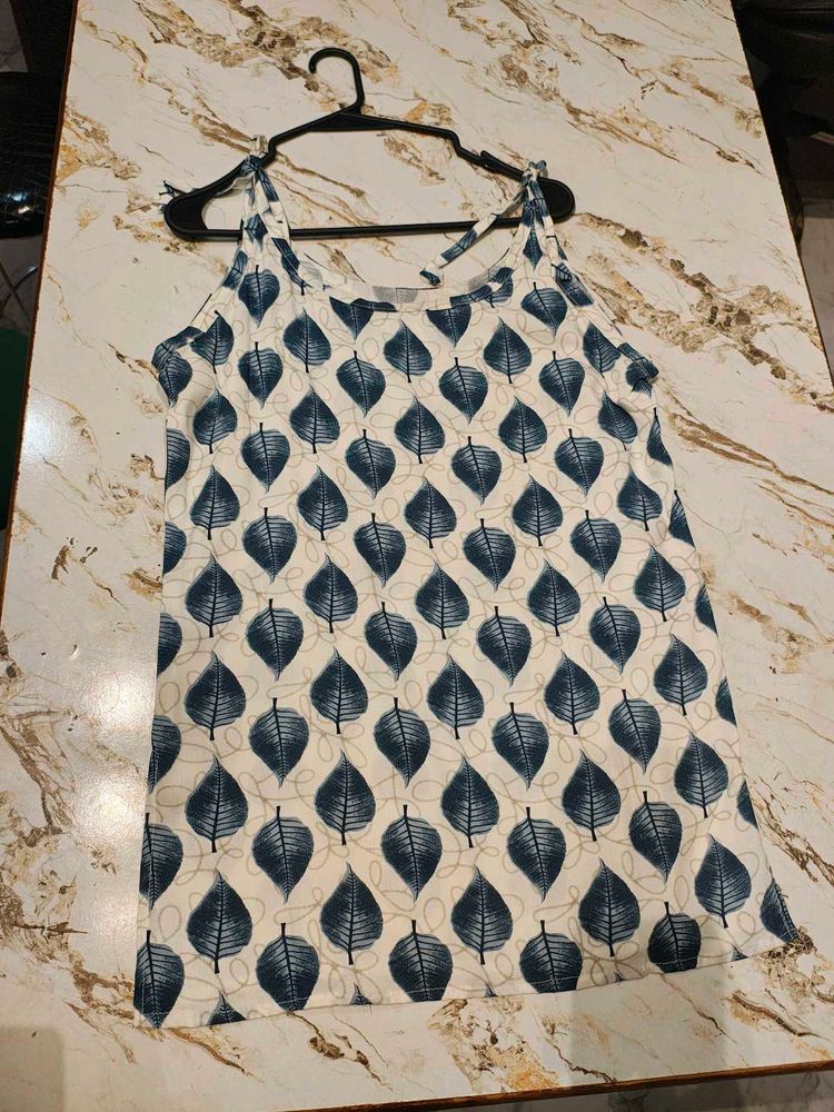 combo of 2 printed short kurti