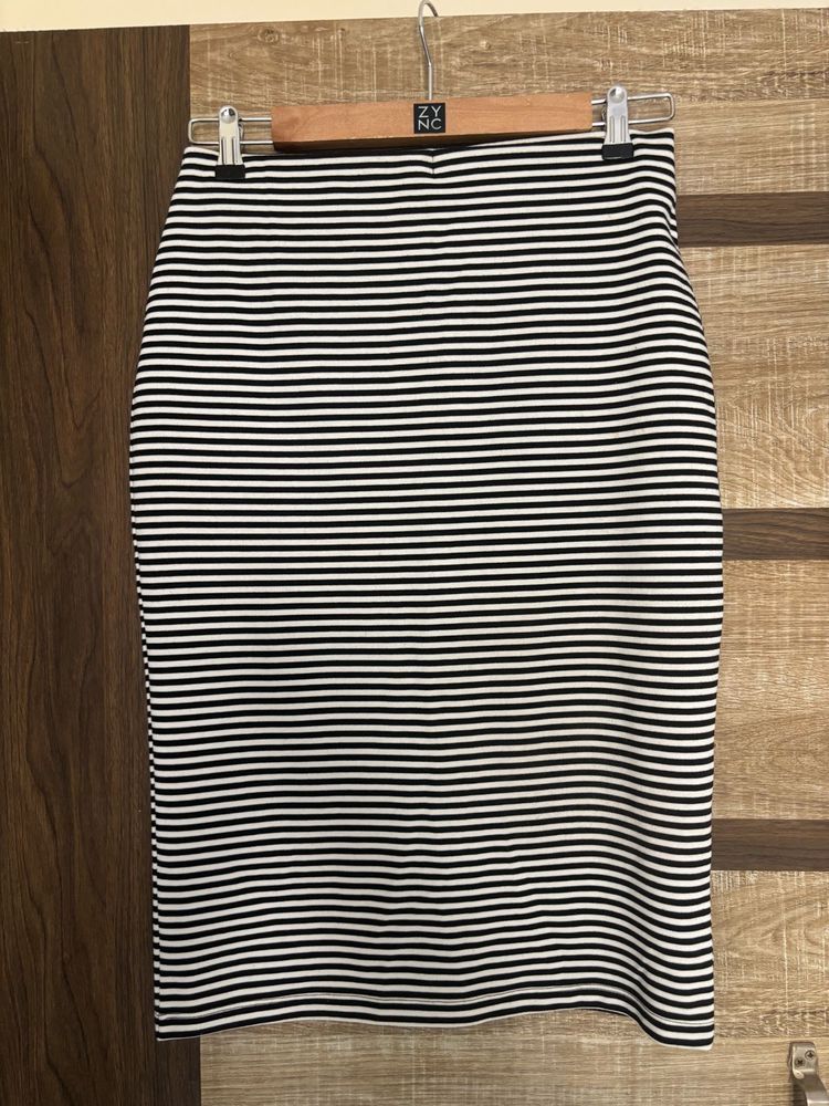 Striped Pencil Skirt