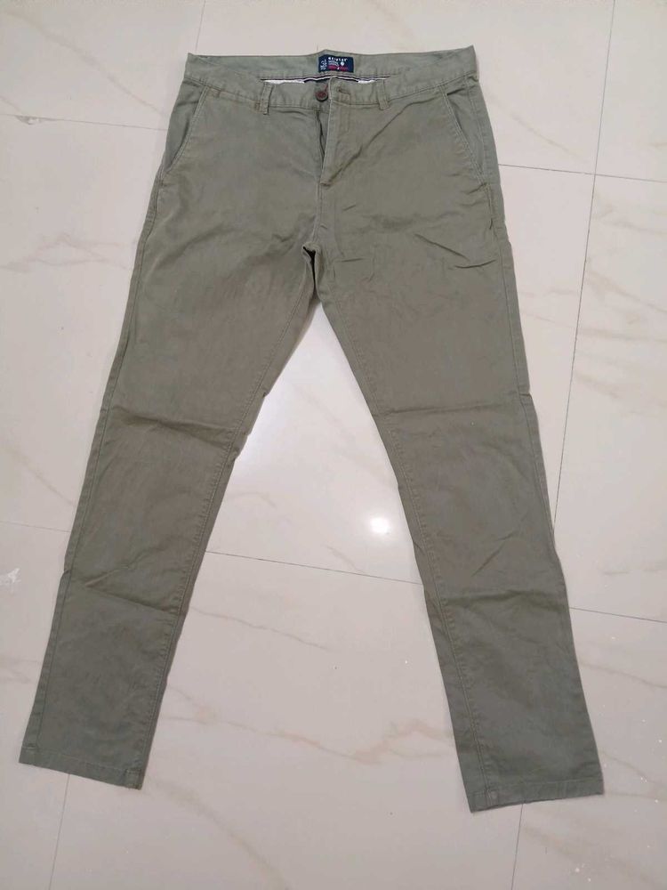 Men's Khaki Chinos of Netplay brand