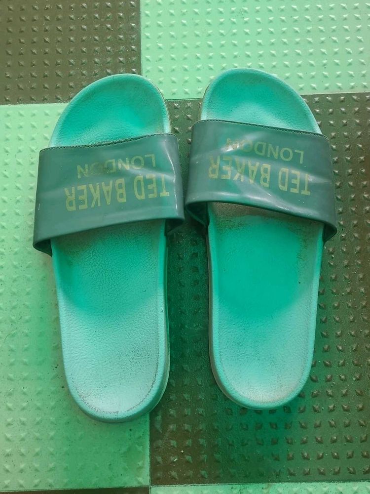 Ted Baker London Slides