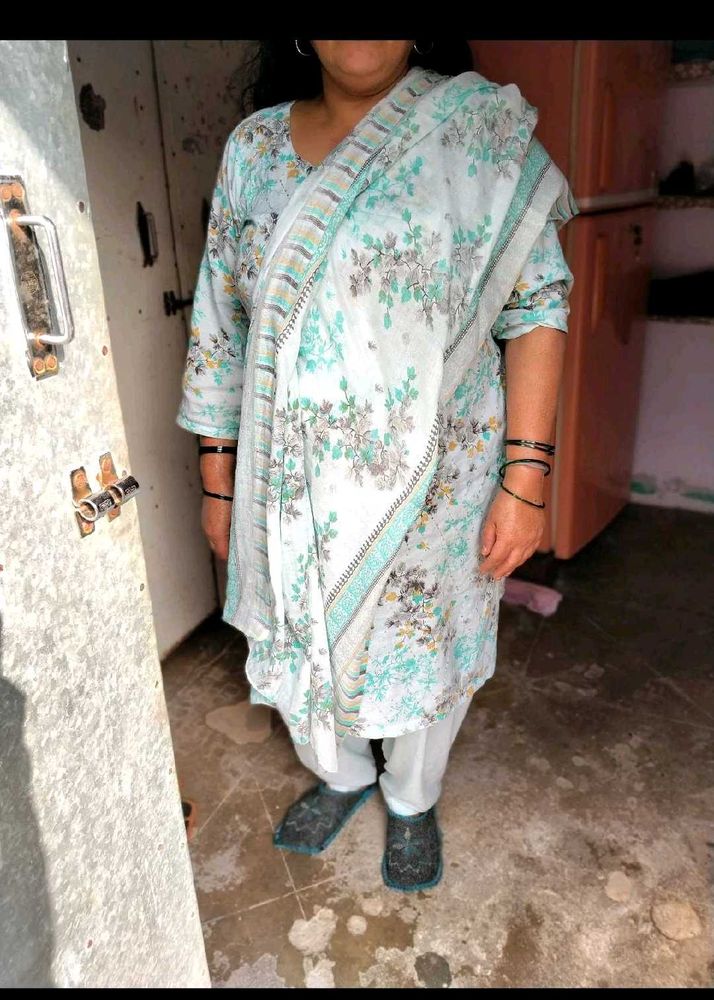 Elegant Floral Kurta Set sky blue salwar se