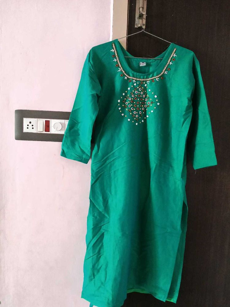 Peacock 🦚 Green Kurti