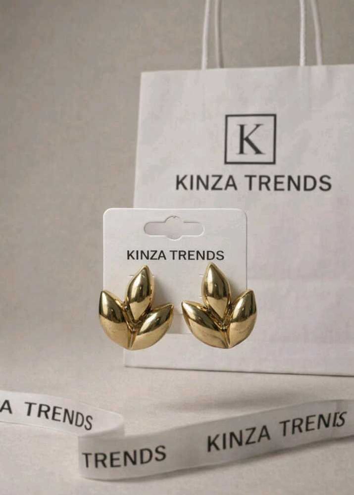 Kinza Trends Gold Leaf Stud Earrings