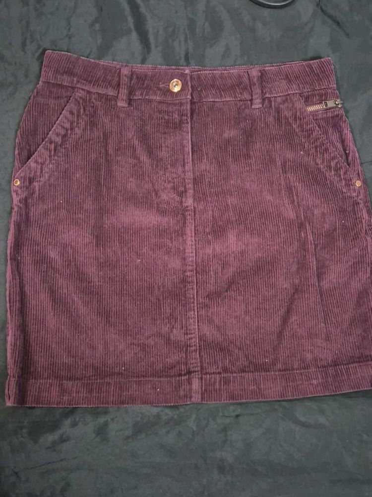 Corduroy knee length Skirt