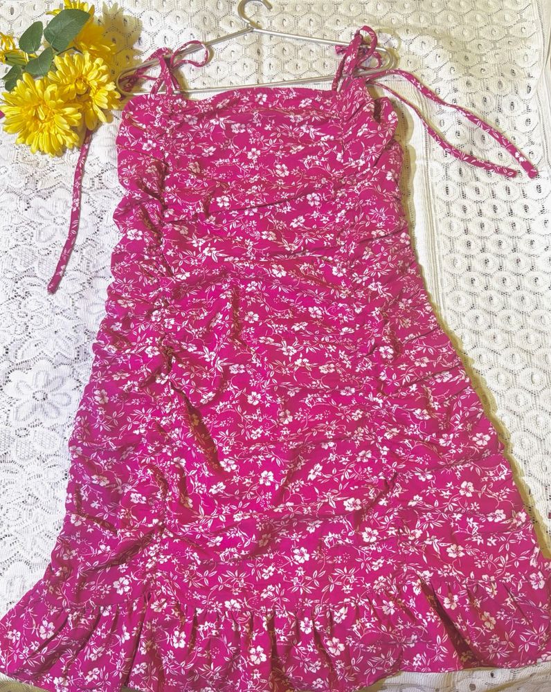 Chic Floral Ruched Mini Dress