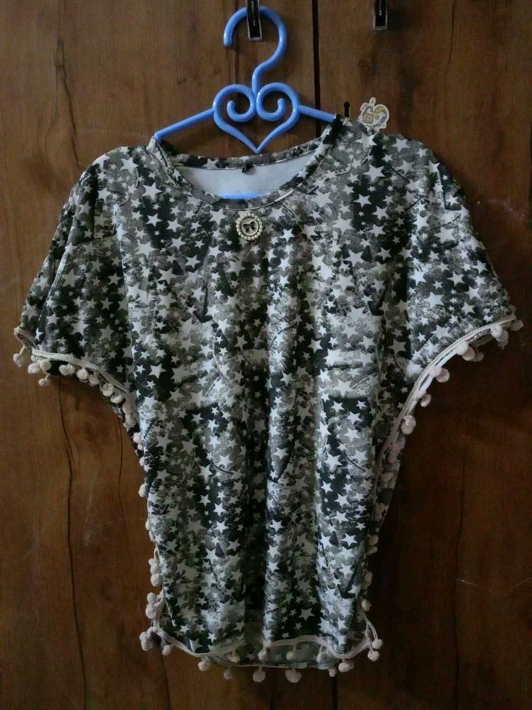 Chic Star Print Top