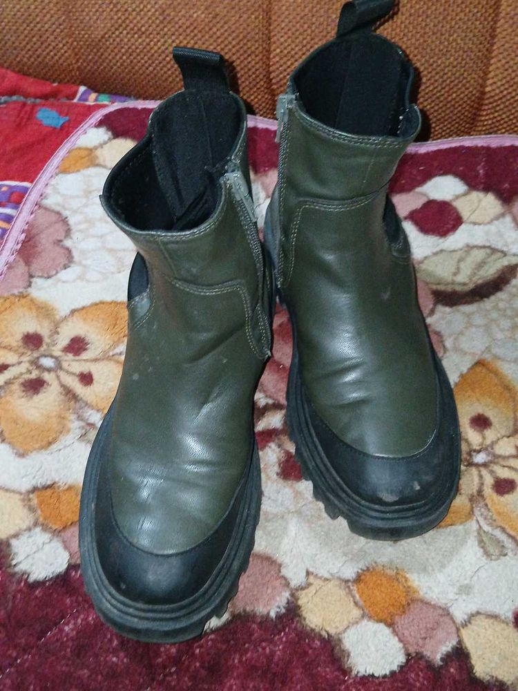 Zara Stylish Olive Green Boots