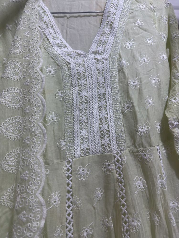 Beautiful Chikankari Kurta Set