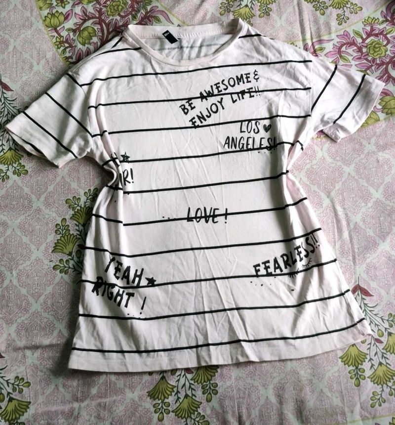 Striped T-Shirt with Graphic Print🌸✨