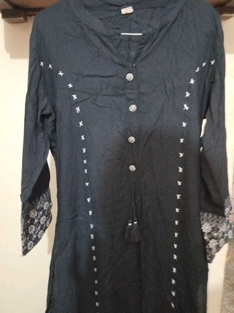 Embroidered Black Kurta