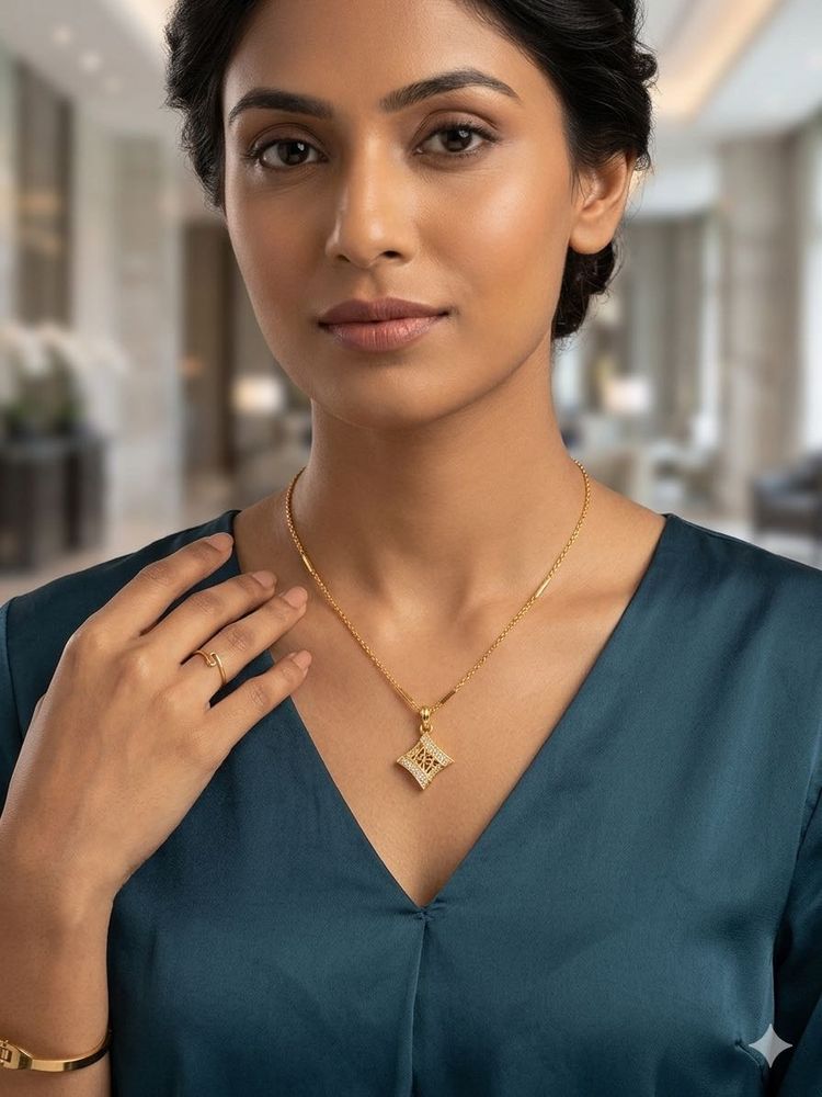 Elegant Gold Diamond Pendant Necklace