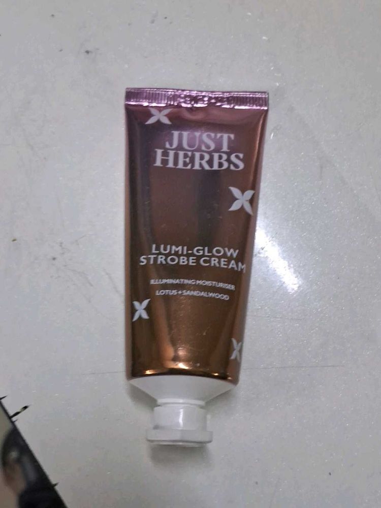 Just Herbs Lumi-Glow Strobe Cream