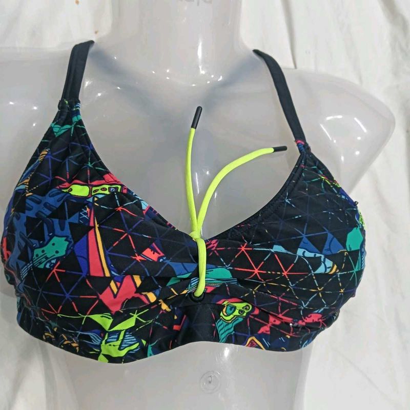 🪔 Vibrant Geometric Print Bikini Top