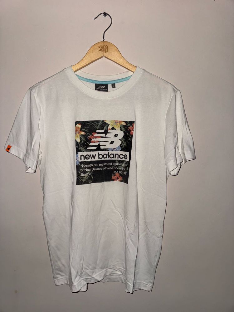 New Balance Classy Graphic Tshirt