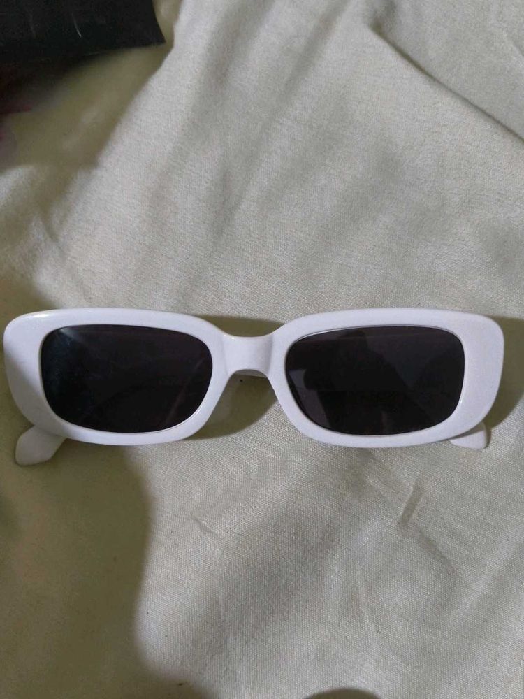 Stylish White Rectangular Sunglasses