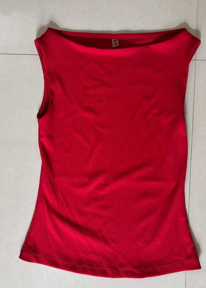 CLASSIC RED TOP