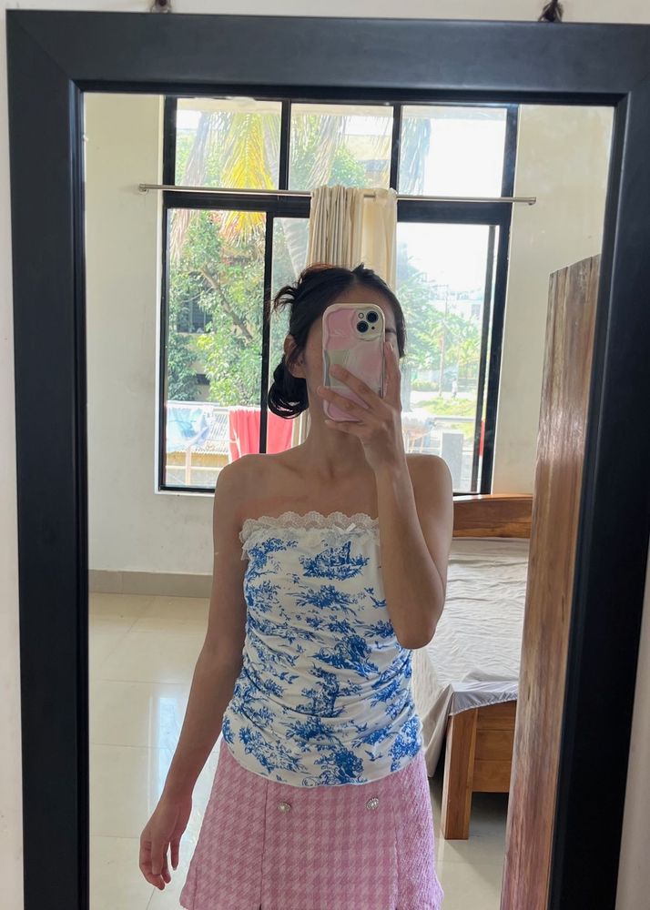 Chic Blue &amp; White Ruched Tube Top