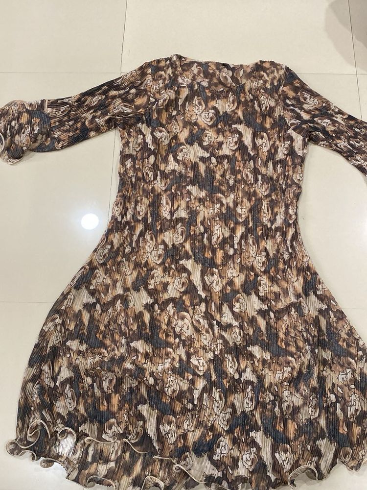 Pleated Floral Print Dress