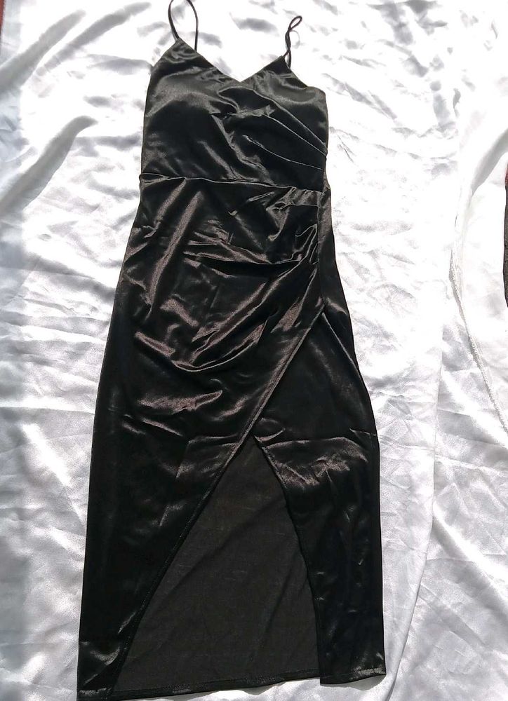 Cocktail Padded Satin Black Dress 🖤