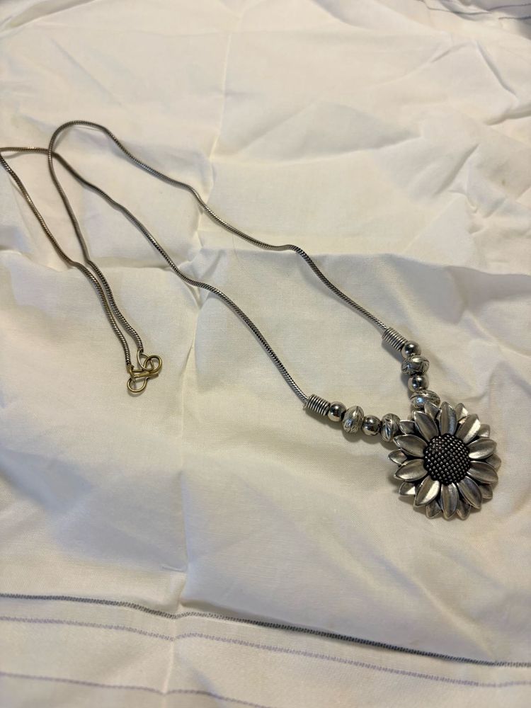 Sunflower Pendant Necklace