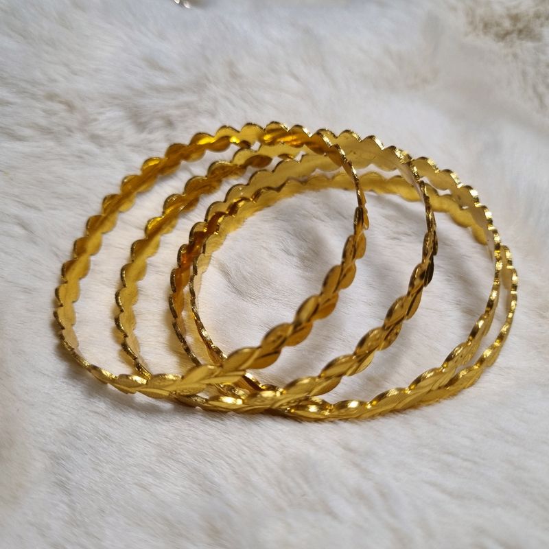 Set Of 4 Bangles