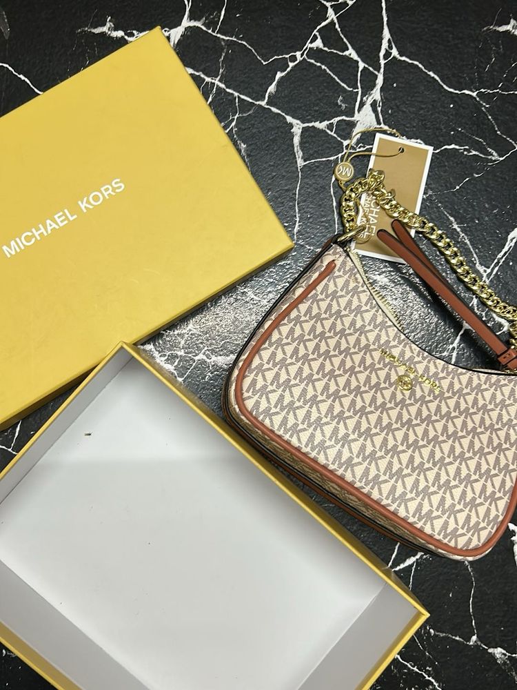 Michael Kors Hobo Bag