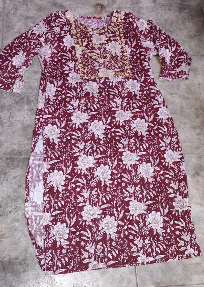 Maroon Floral Embroidered Kurta