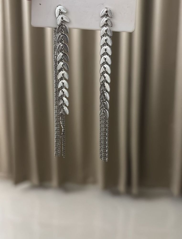Elegant Leaf Tassel Drop Earrings