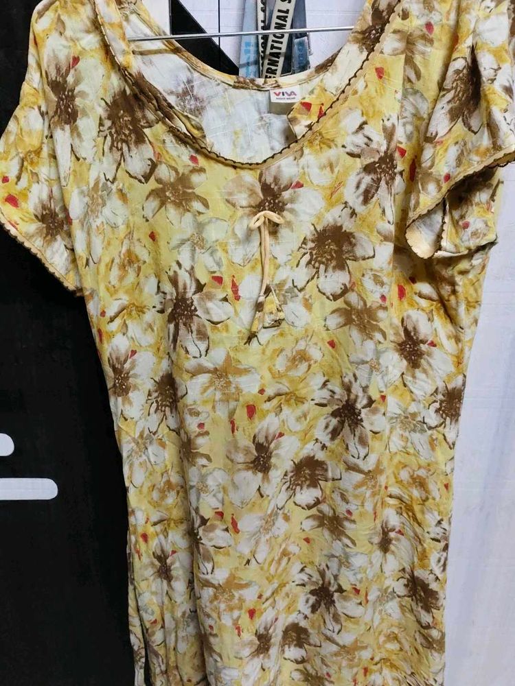 Floral Print Short Sleeve Top
