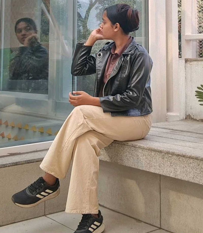 beige jeans