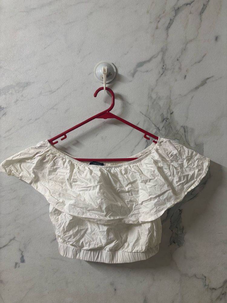 Forever 21 White Off-Shoulder Ruffle Crop Top