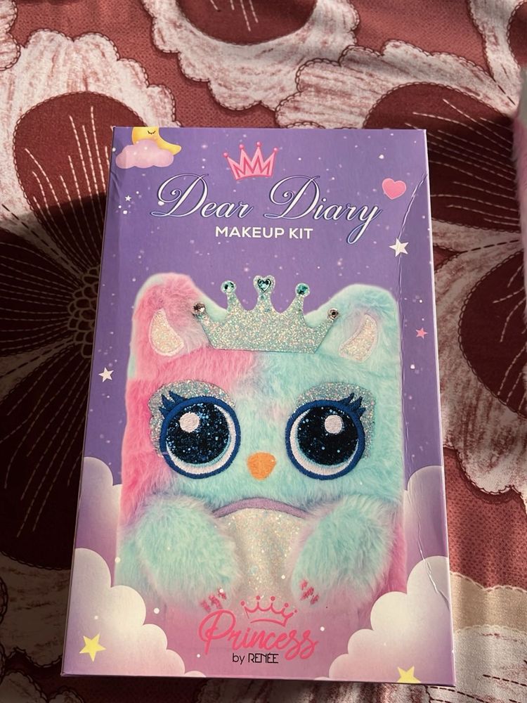 Dear Diary Makeup Kit