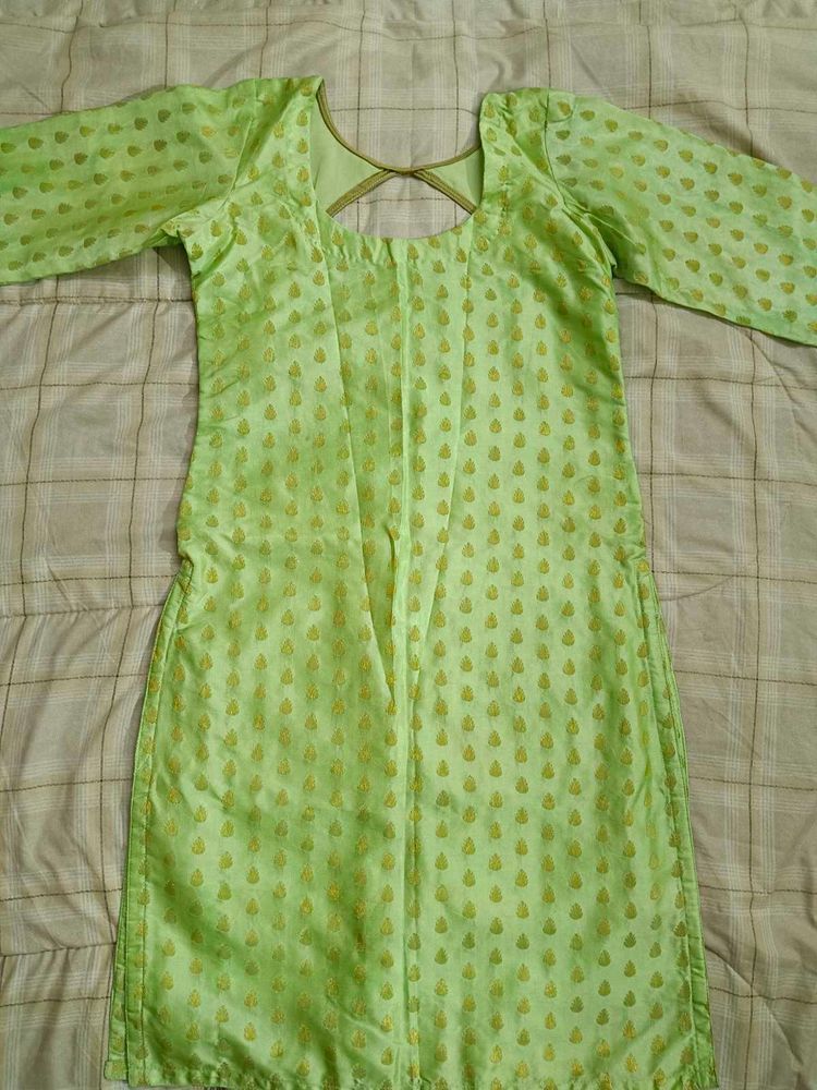 Vibrant Green Kurta with Gold Print