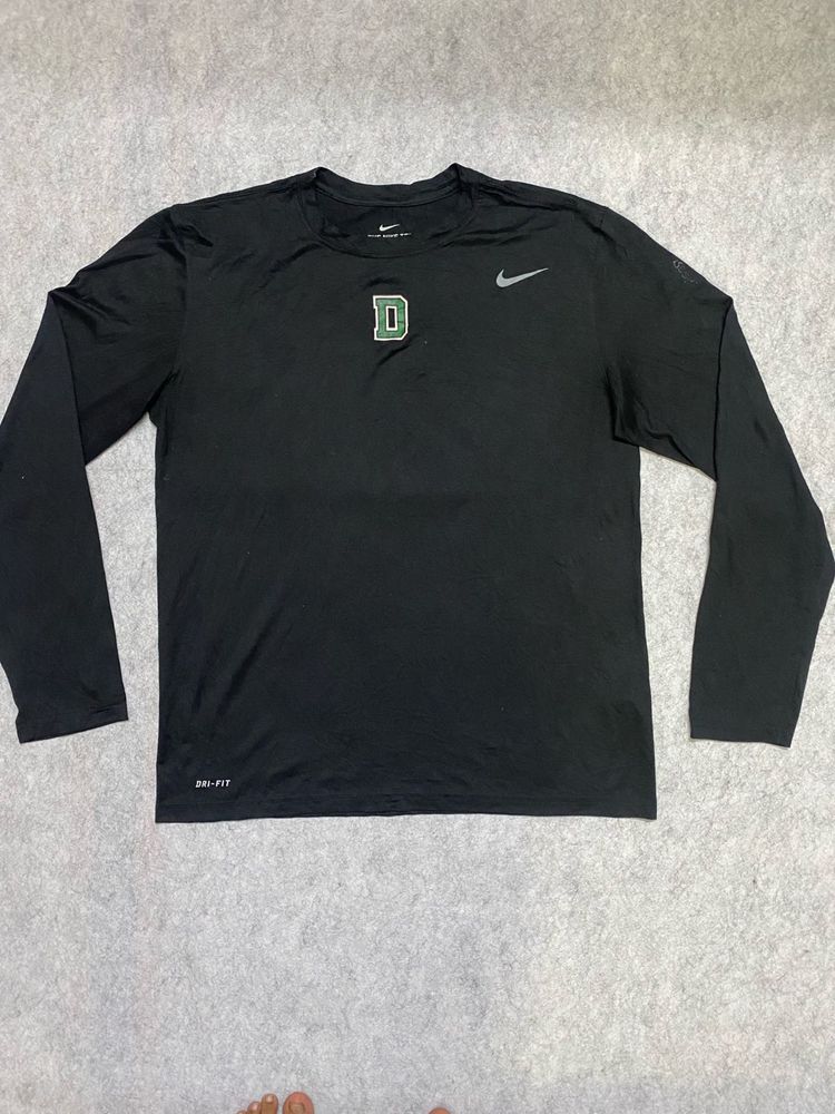Nike Dri-Fit Long Sleeve T-Shirt